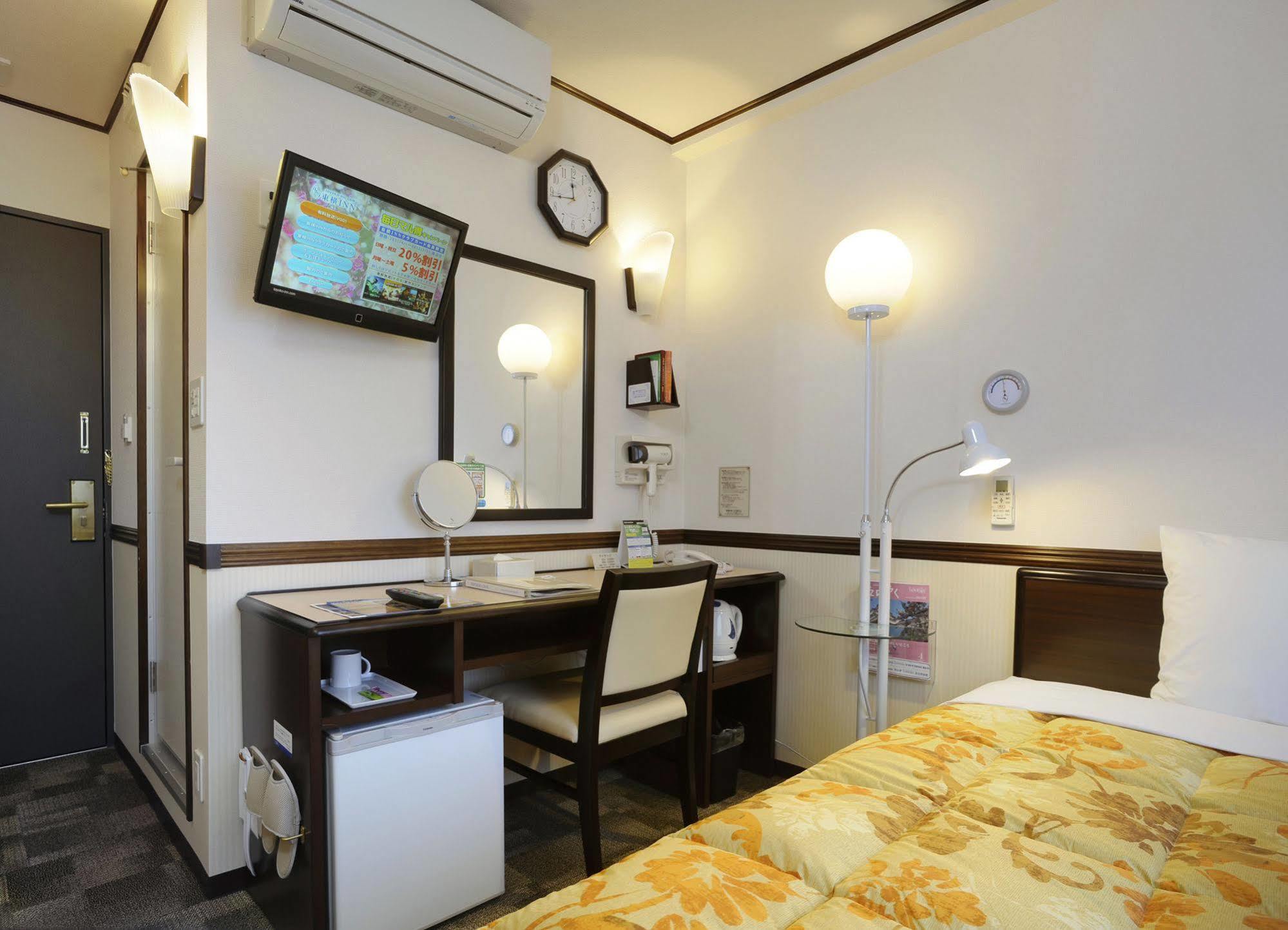 Toyoko Inn Hokkaido Sapporo-Eki Minami-Guchi Kültér fotó